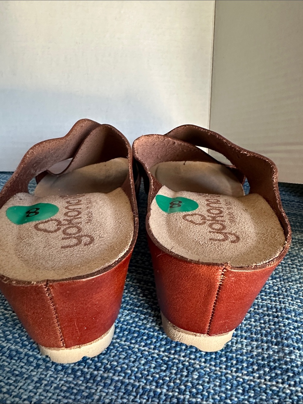 Yokono Women's Tan Leather Crisscross Mule Sandals - Picture 5 of 6